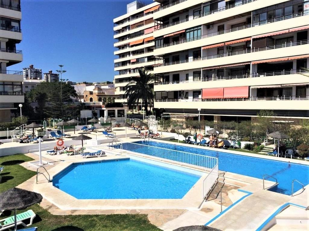 La Nogalera Apt City Center Τορρεμολίνος Εξωτερικό φωτογραφία